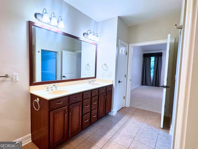 817 Chalet Hills, Mcdonough, GA 30253