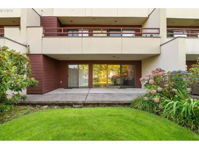5150 S LANDING Dr 109B2, Portland, OR 97239
