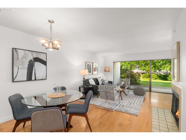 5150 S LANDING Dr 109B2, Portland, OR 97239