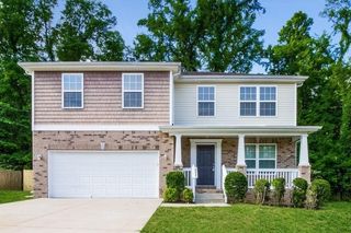 681 Smoky Mountains Dr, Gallatin, TN 37066