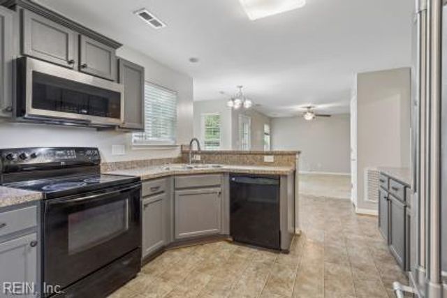 835 Burton ST, Hampton, VA 23666