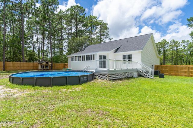 448 Edgewood Road, Southport, NC 28461