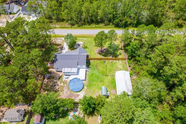448 Edgewood Road, Southport, NC 28461