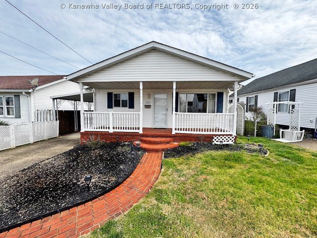 919 9th Street, Nitro, WV 25143