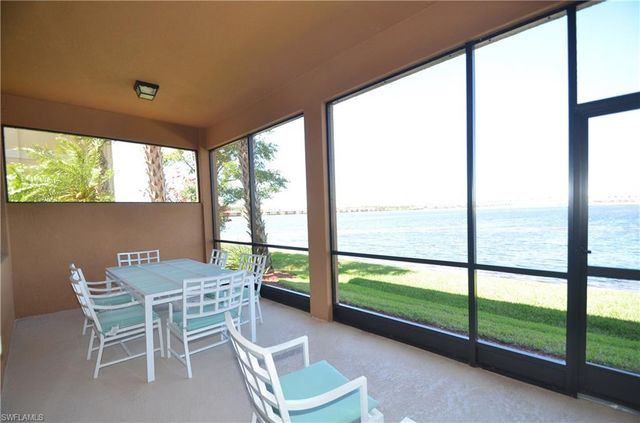 10572 Smokehouse Bay DR 101, Naples, FL 34120