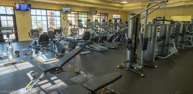 10572 Smokehouse Bay DR 101, Naples, FL 34120
