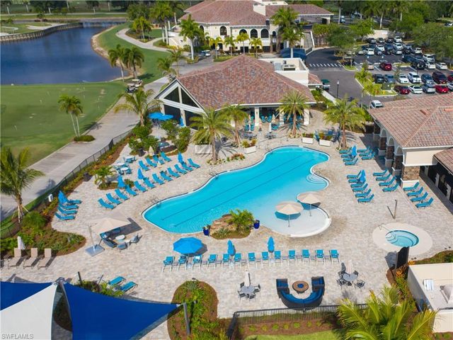 10572 Smokehouse Bay DR 101, Naples, FL 34120