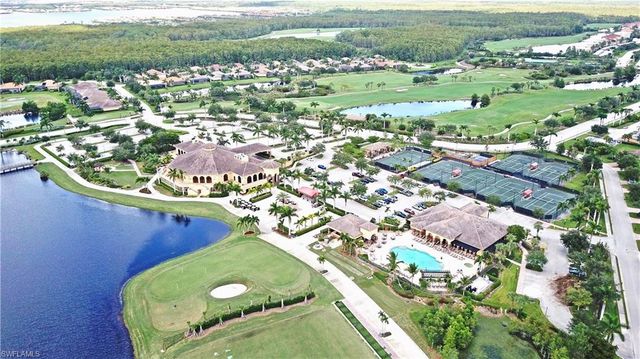 10572 Smokehouse Bay DR 101, Naples, FL 34120