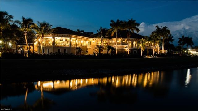 10572 Smokehouse Bay DR 101, Naples, FL 34120