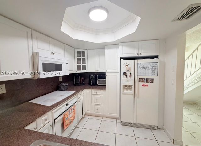 4085 W 8th Ct 82, Hialeah, FL 33012