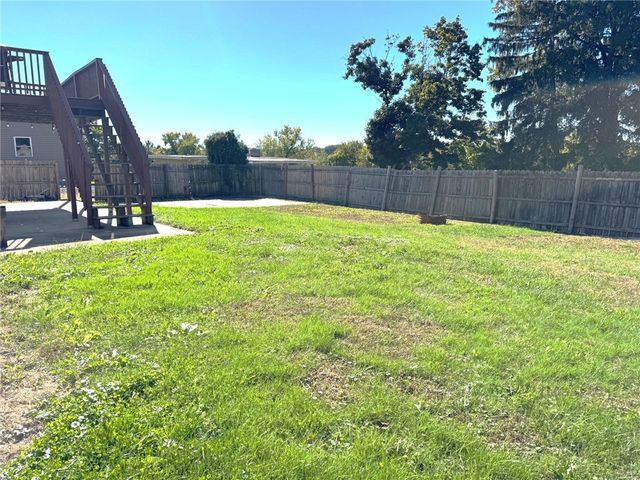 713 Gardner Stop Rd, Shenango Twp, PA 16101