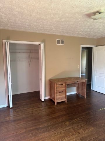 713 Gardner Stop Rd, Shenango Twp, PA 16101