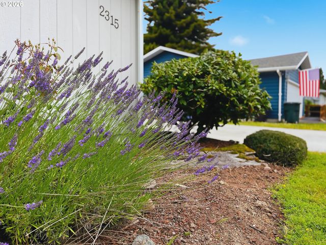 2315 JENNIFER Pl, Longview, WA 98632