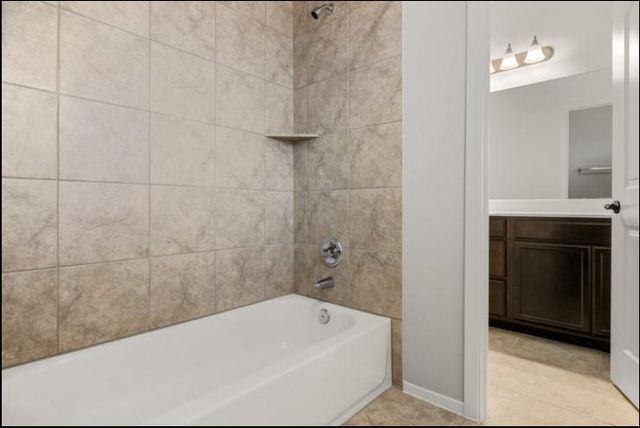 353 Spiny Lizard LN, San Marcos, TX 78666