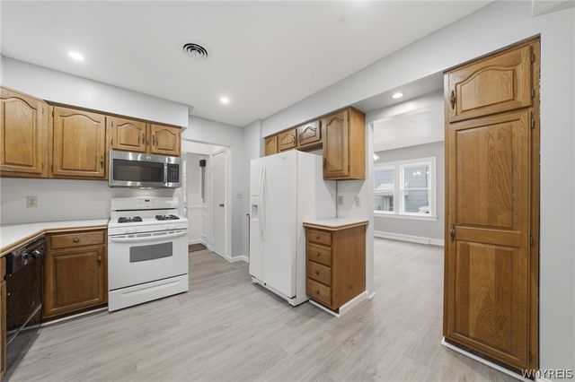 159 Grandview Avenue, Tonawanda, NY 14223