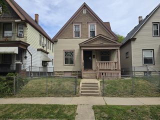 2836 N 25th STREET, Milwaukee, WI 53206