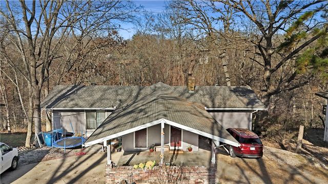 4 Cummings Lane, Bella Vista, AR 72715