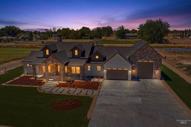 24763 Ardmore Ct, Caldwell, ID 83607