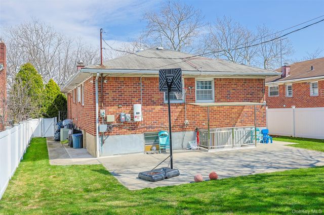 2630 Clearview Expressway, Bayside, NY 11360