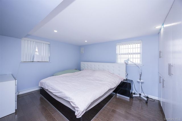 2630 Clearview Expressway, Bayside, NY 11360