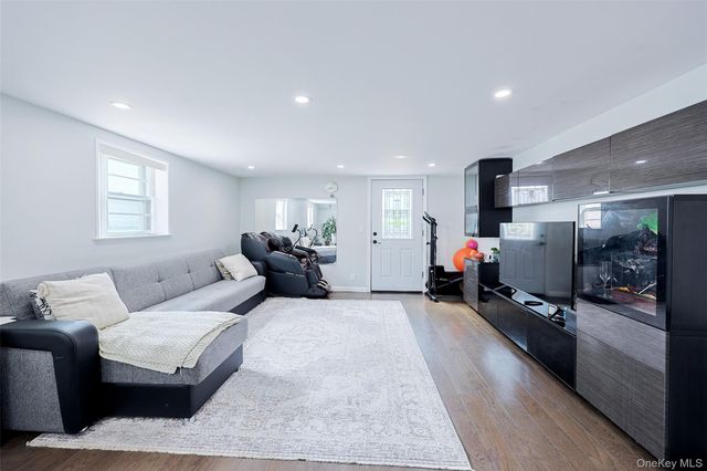 2630 Clearview Expressway, Bayside, NY 11360