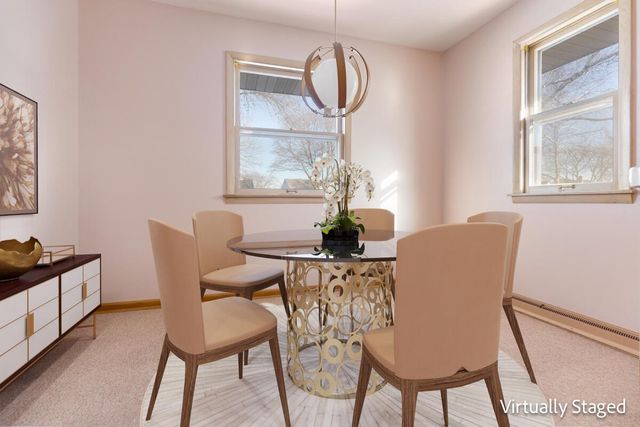 2813 E Allerton AVENUE, Saint Francis, WI 53235