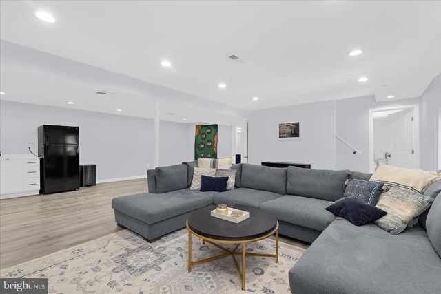 1420 MARINER DR, Arnold, MD 21012