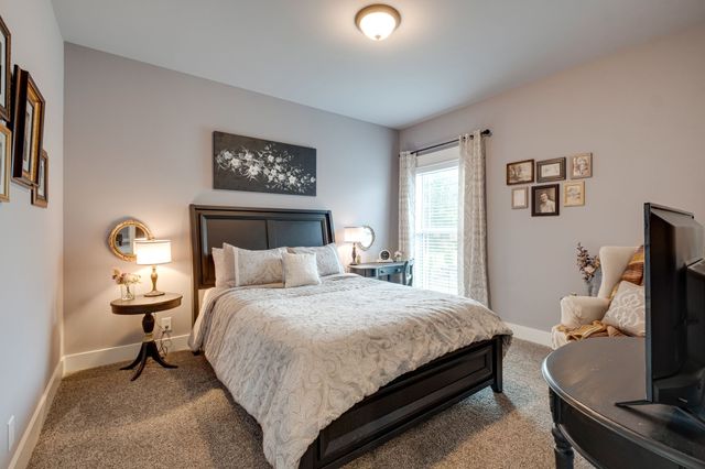 6901 Hiatus Ct, Murfreesboro, TN 37129