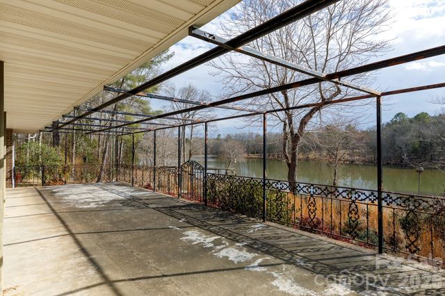 2025 Creekwood Drive, York, SC 29745