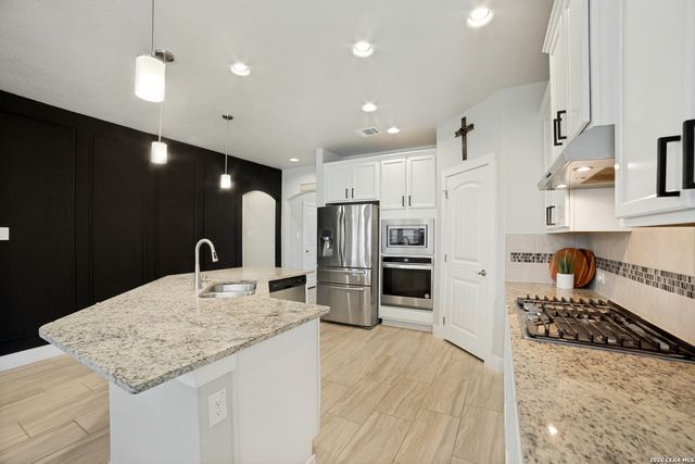 11115 Butterfly Bush, San Antonio, TX 78245