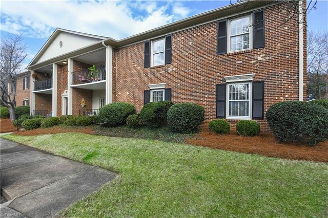 4 Fountain Manor Drive A, Greensboro, NC 27405