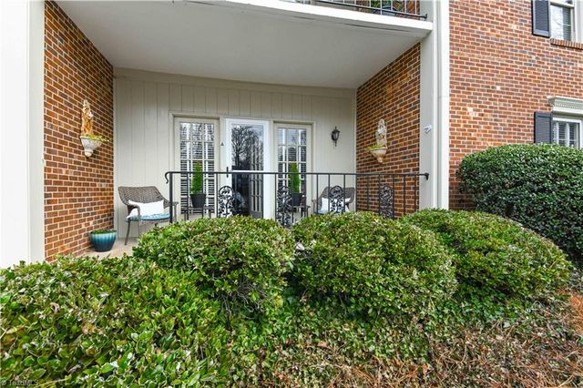 4 Fountain Manor Drive A, Greensboro, NC 27405