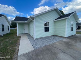 7102 N Lagoon Drive, Panama City, FL 32408