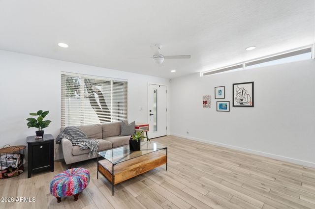 6425 E PARKVIEW Drive, Scottsdale, AZ 85257