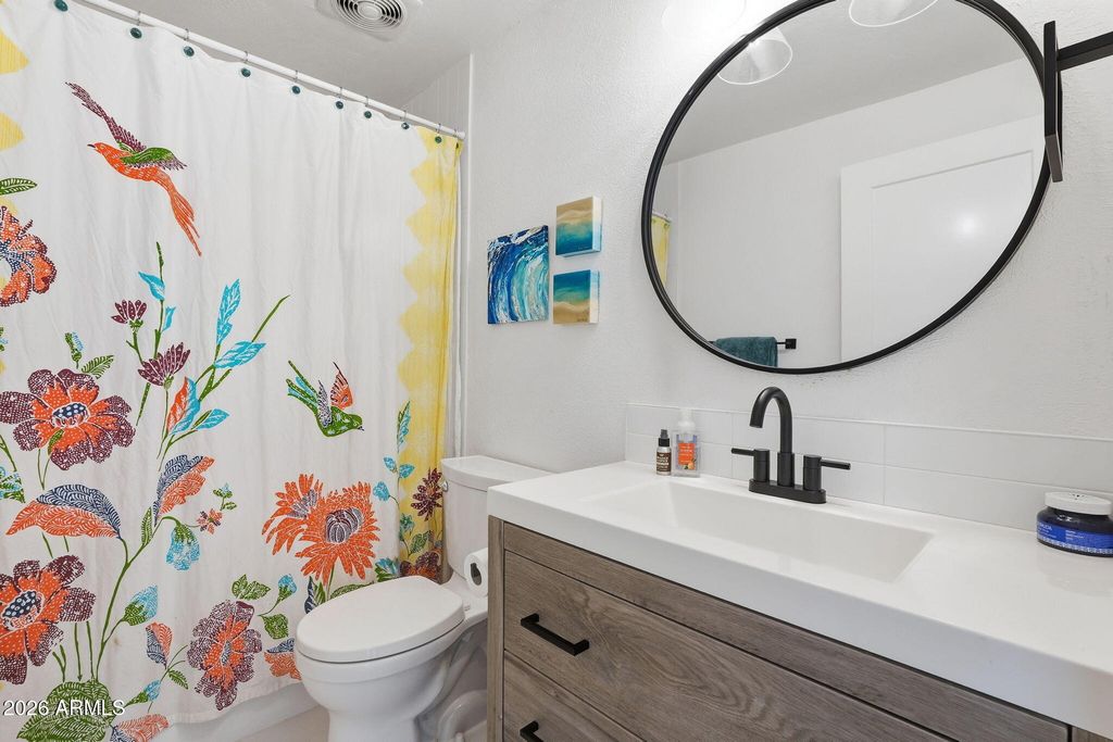 Image 17 of property listing at 6425 E PARKVIEW Drive, Scottsdale, AZ 85257