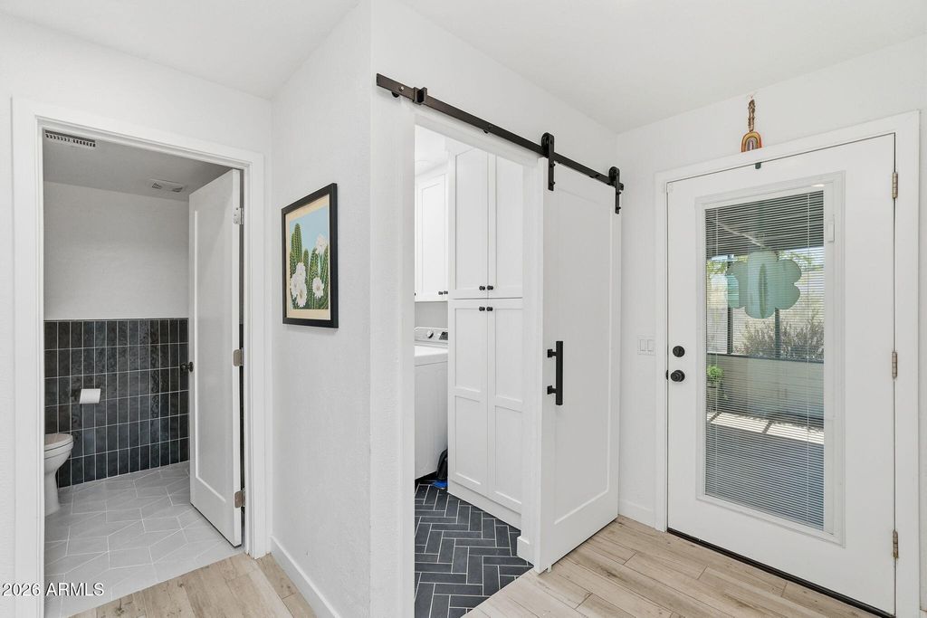 Image 20 of property listing at 6425 E PARKVIEW Drive, Scottsdale, AZ 85257