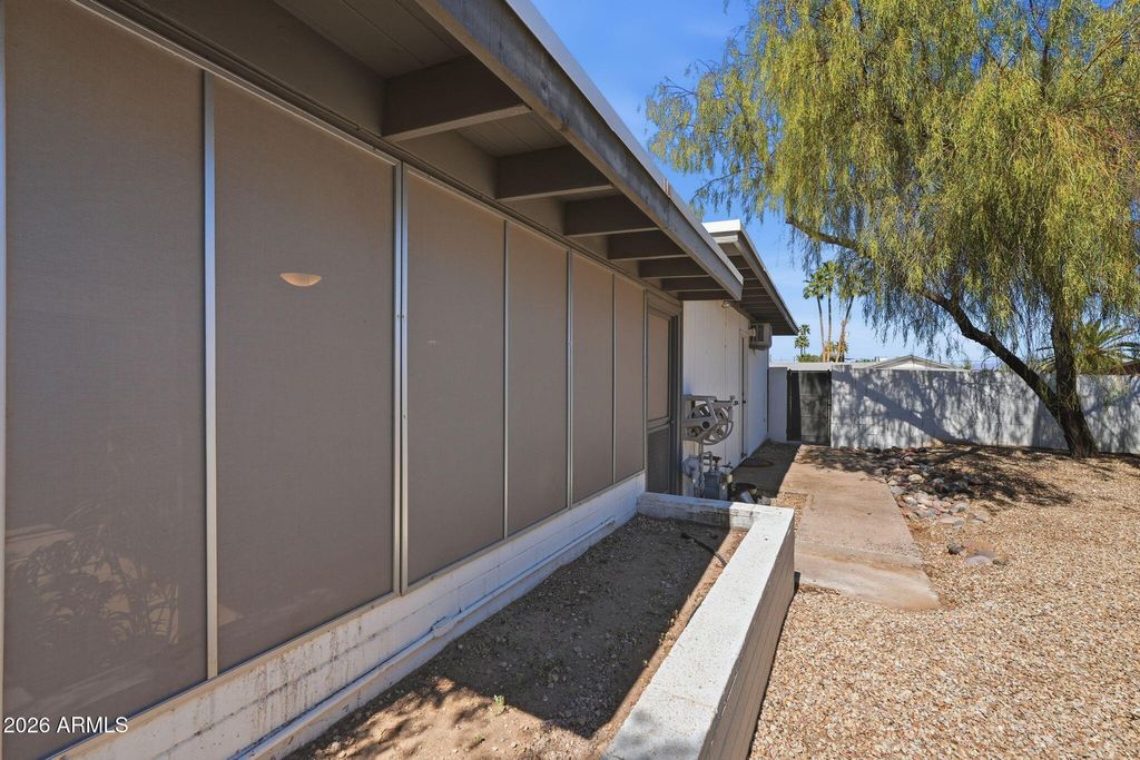 Image 27 of property listing at 6425 E PARKVIEW Drive, Scottsdale, AZ 85257