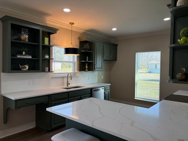 14275 Garcon Rd, Gonzales, LA 70737