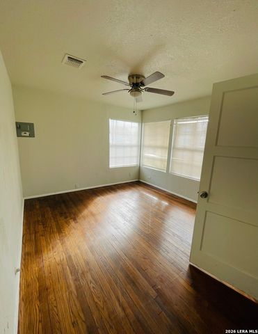 2455 Cincinnati, San Antonio, TX 78228