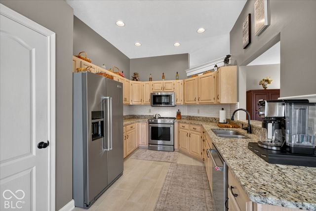 7251 River Glen Drive, Fishers, IN 46038