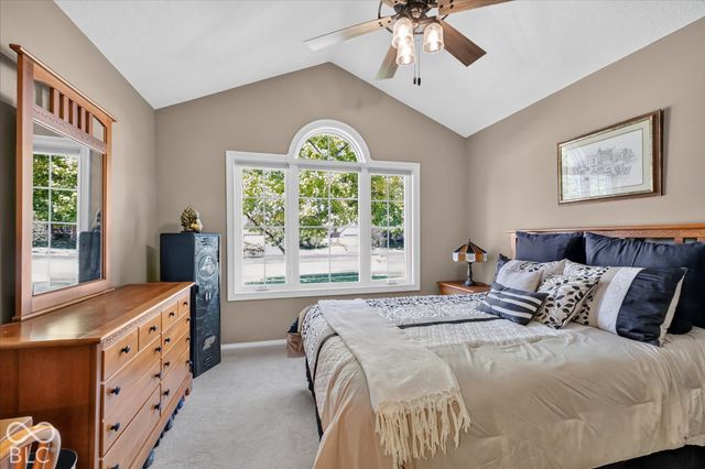 7251 River Glen Drive, Fishers, IN 46038