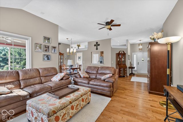 7251 River Glen Drive, Fishers, IN 46038
