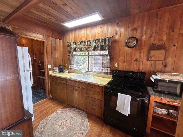 1654 STAG RUN, Pocono Lake, PA 18347