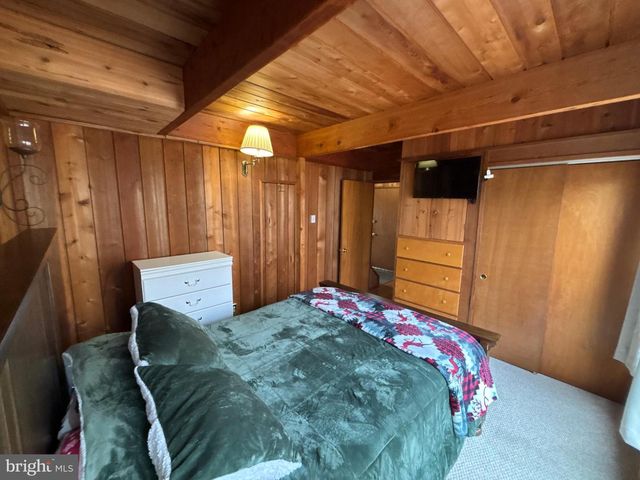 1654 STAG RUN, Pocono Lake, PA 18347