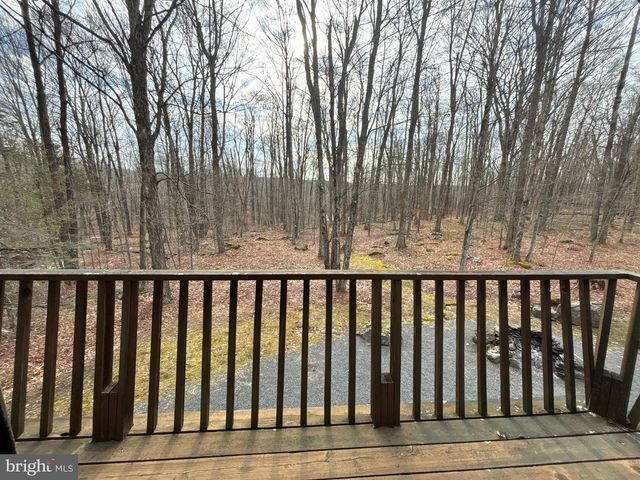 1654 STAG RUN, Pocono Lake, PA 18347