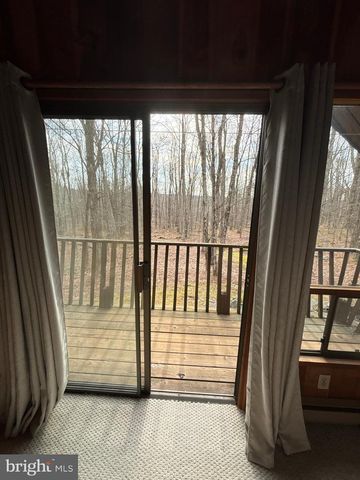 1654 STAG RUN, Pocono Lake, PA 18347