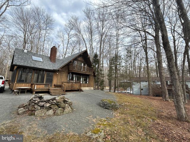 1654 STAG RUN, Pocono Lake, PA 18347