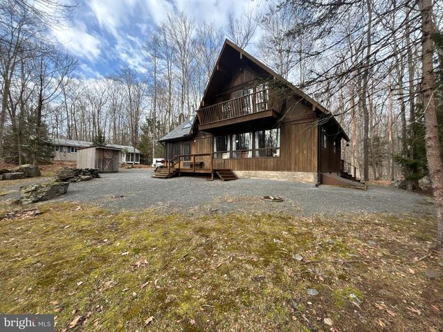 1654 STAG RUN, Pocono Lake, PA 18347