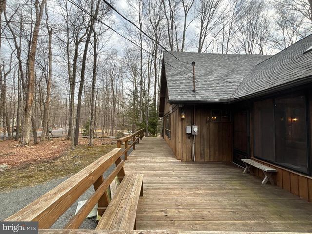 1654 STAG RUN, Pocono Lake, PA 18347