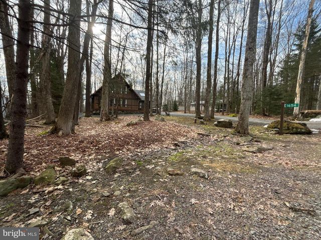 1654 STAG RUN, Pocono Lake, PA 18347